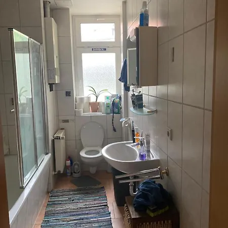 Privat Zimmer .